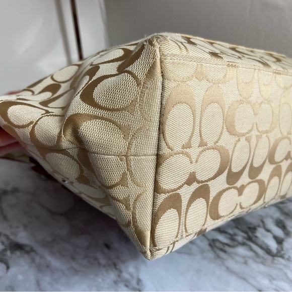 Coach Canvas Tote Pink Leather Purse Floral 3D Applique - Picture 9 of 14